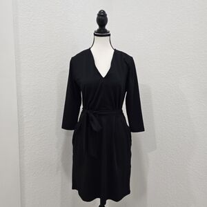 H&M Black Dress Size S V-neck Mid Sleeves Above Knees Length